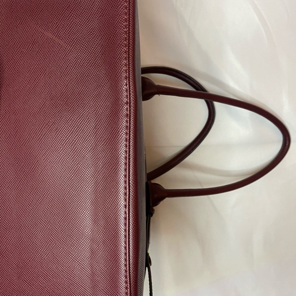 Kenneth Cole Reaction Purse - Picture 8 of 9